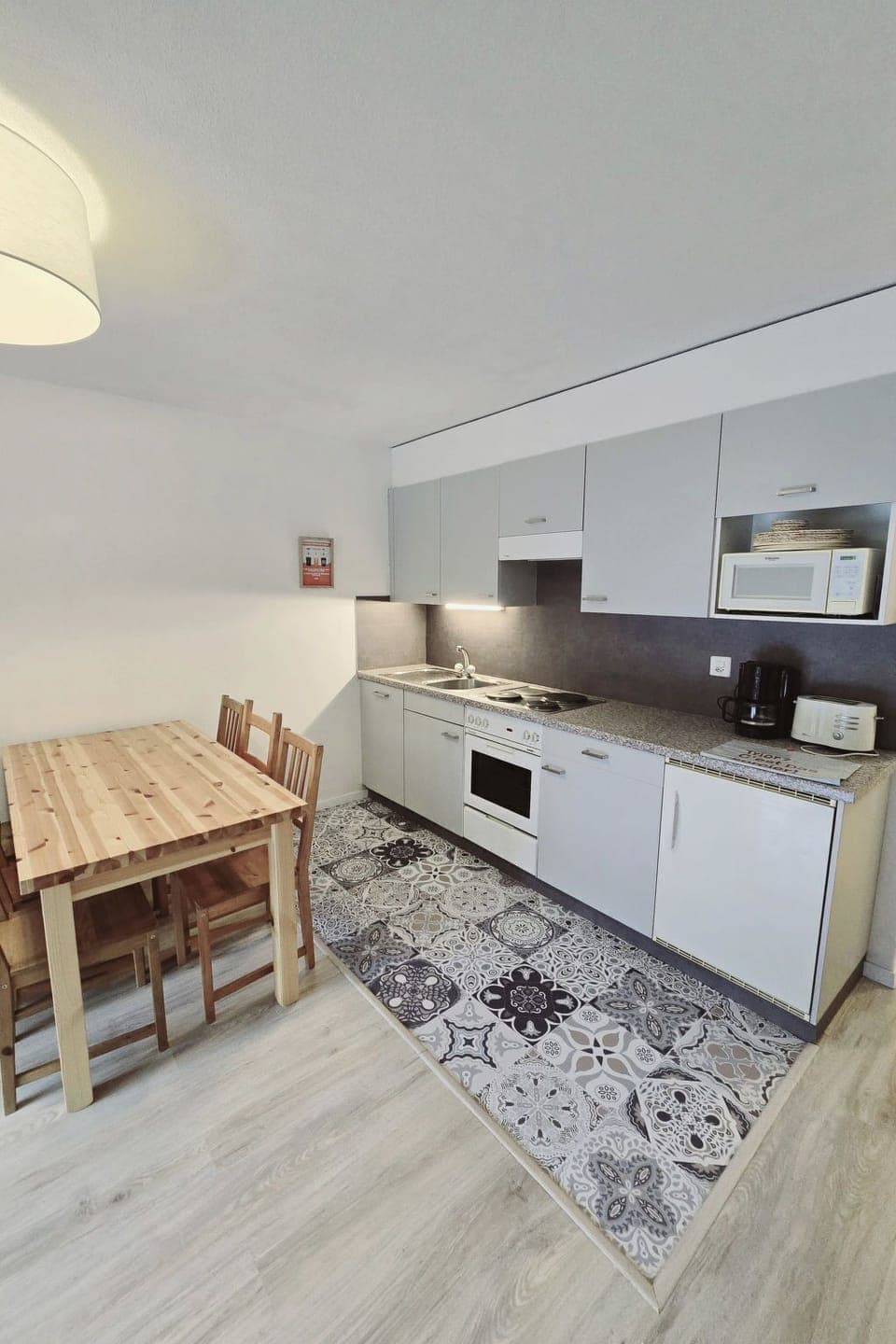 Kitchen / Dining Room