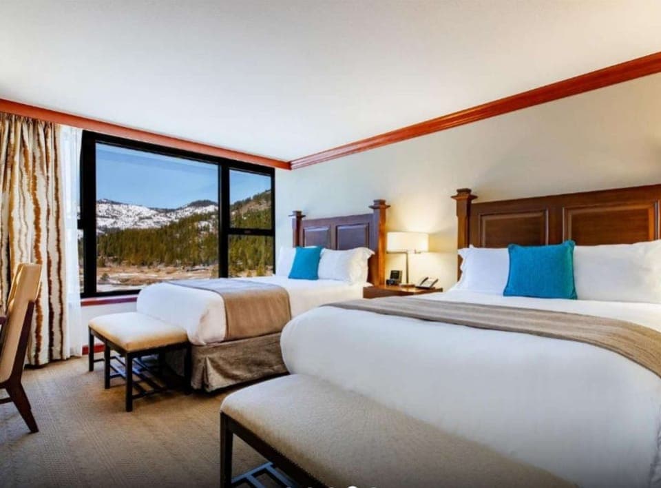 3. Everline Resort &amp; Spa Deluxe Queen Room Valley View