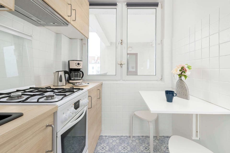 The kitchen's modern appliances make meal preparation easy.