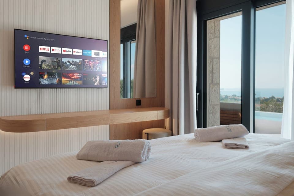 Azura Exclusive Villa Bedroom