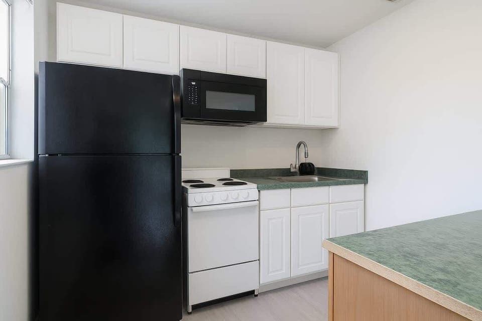 Fully equipped kitchen