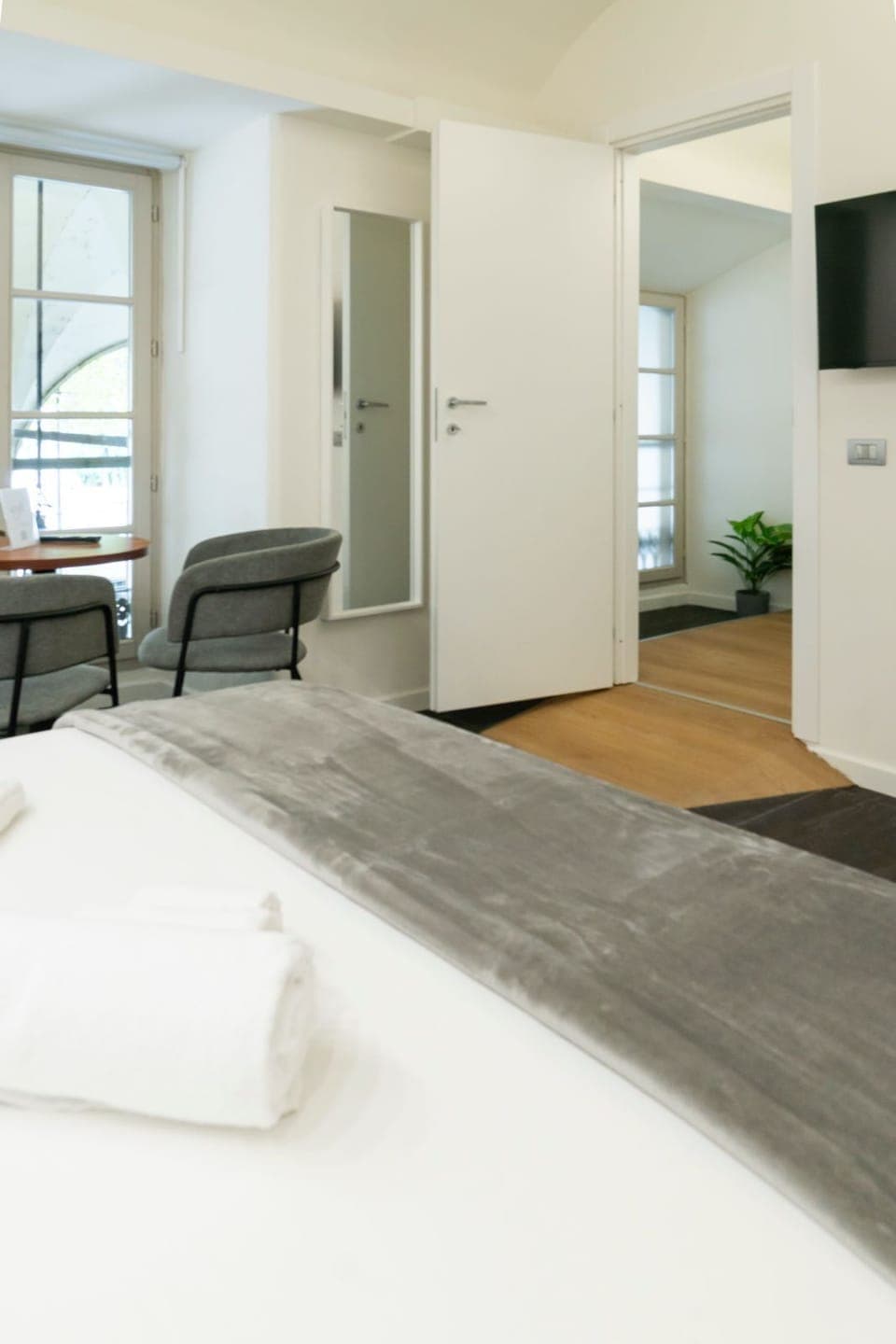 Superior Double Room | Iron/ironing board