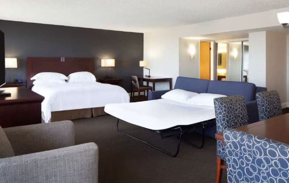 Bedroom. Interior and views may vary based on location and availability.