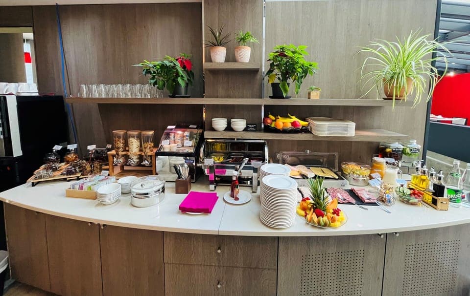 Daily buffet breakfast (EUR 18 per person)