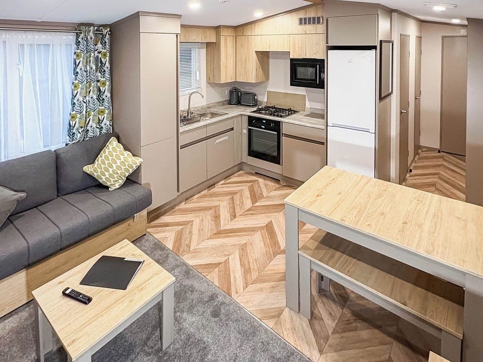 Open plan living space | The Shawl Retreat - Leyburn Caravan Park, Leyburn