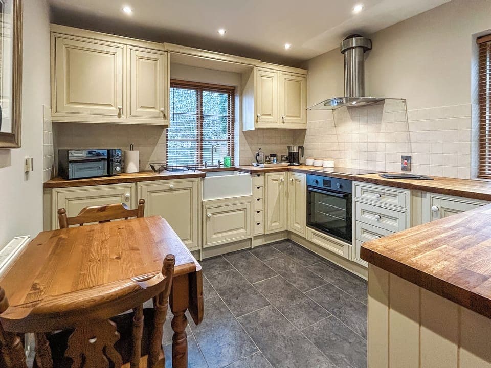 Kitchen | Ye Olde Stone House, Sutton Coldfield
