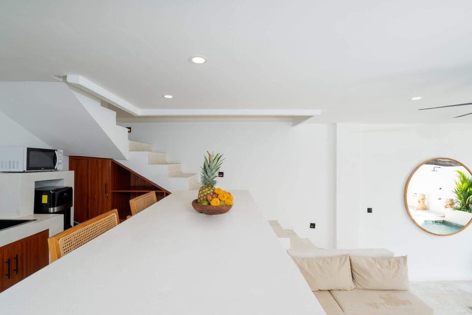 Basic Villa | Dining