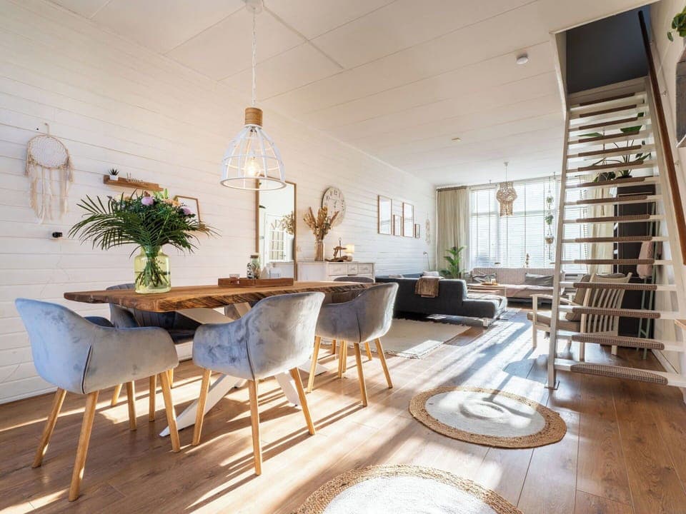 Tree, Mountainous Landforms, House, Mountain, Hill, Home, Roof, Mountain Range, Hill Station, Human Settlement