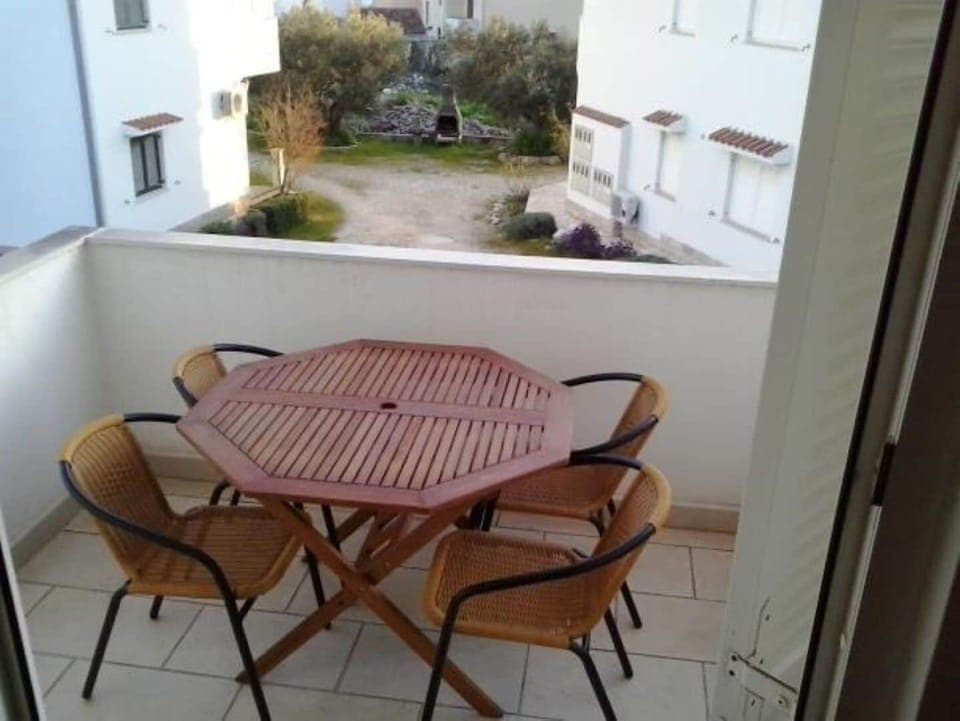 Apartment (A1) | Balcony
