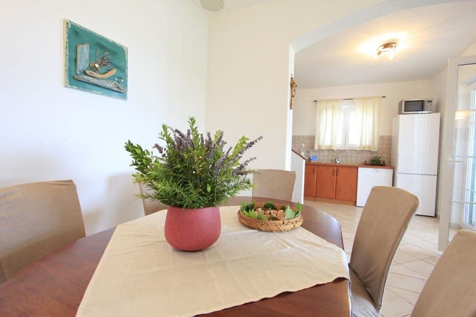 House | Dining