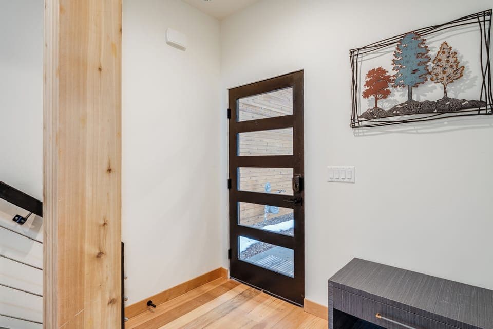 Entrance and staircase. | Lower Level