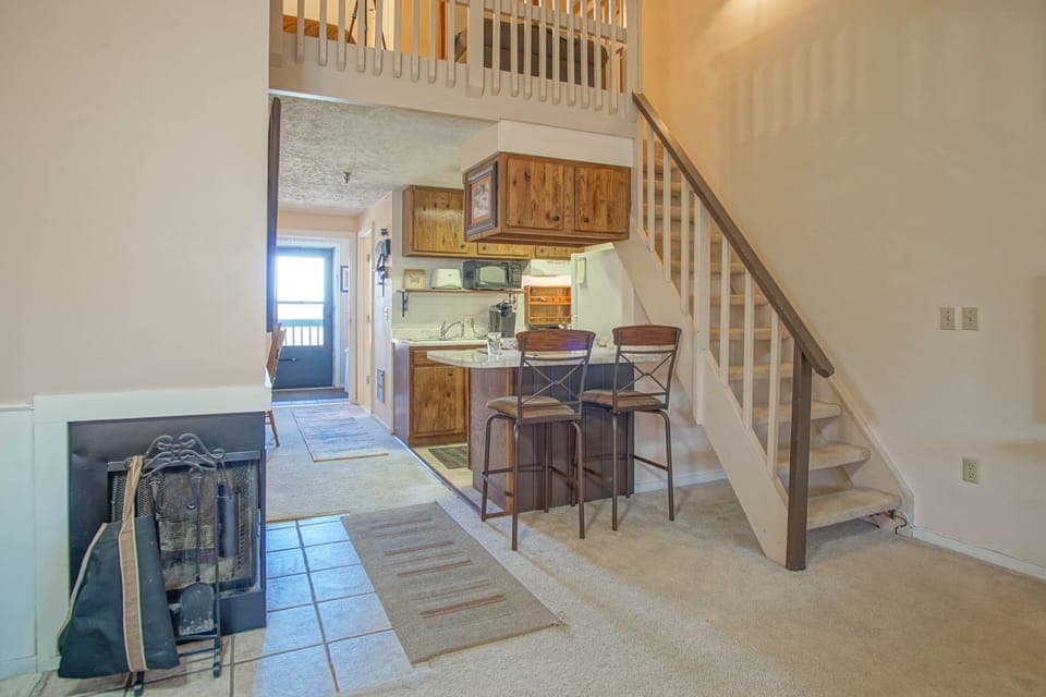 Studio Suite, Multiple Beds, Balcony, Mountain View (1 Br: Studio Loft : Ridgewood 59) | Interior