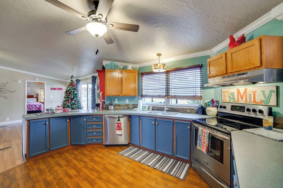 Single-Story Home | Kitchen | Cooking Basics | Drip & Keurig Coffee Makers