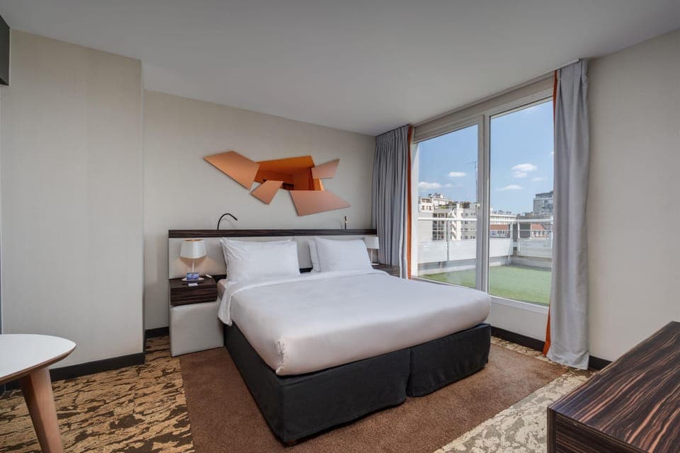 In-room safe, desk, laptop workspace, blackout drapes