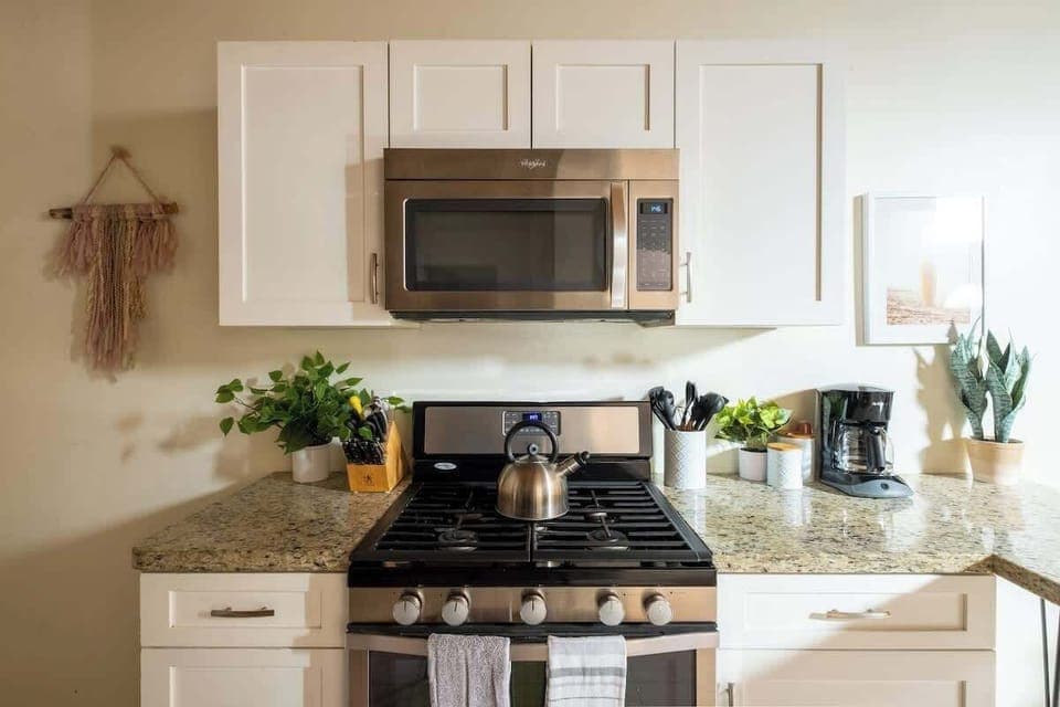 The compact kitchen comes fully equipped with everything you need
