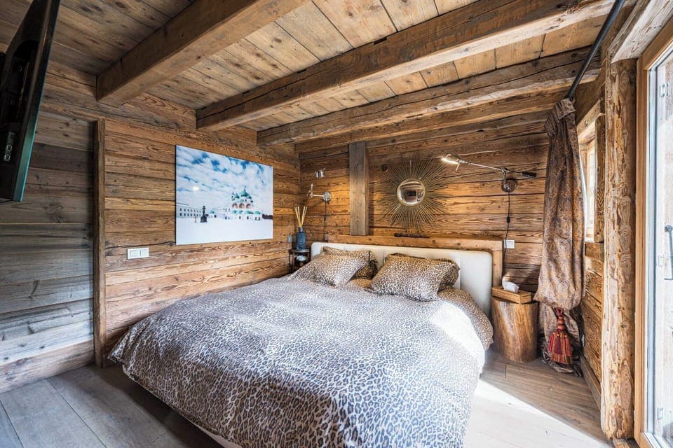 Chalet | 4 bedrooms, laptop workspace, iron/ironing board, bed sheets