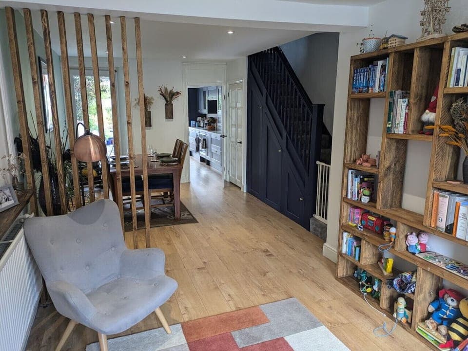 Living area with dining area to the rear