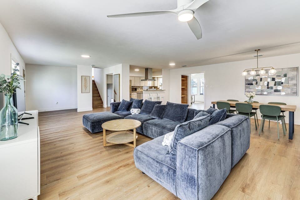 Seguin Vacation Rental | 4BR | 3BA | 3,000 Sq Ft | Stairs Required