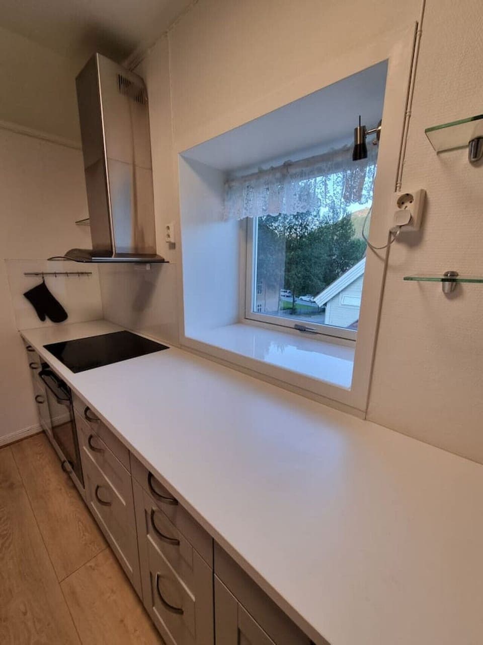 Kitchen with a lot of workingspace