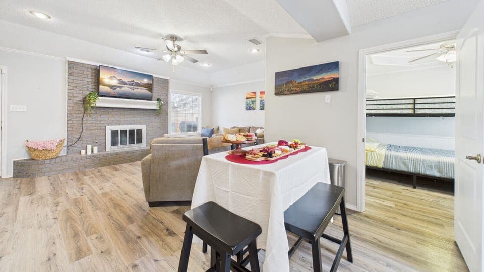 Dining Area | Open Concept | Seating for Six