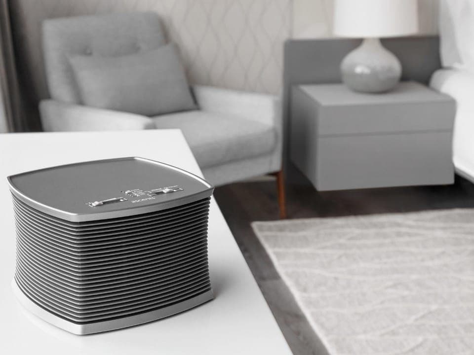 Lunch and dinner served, British cuisine