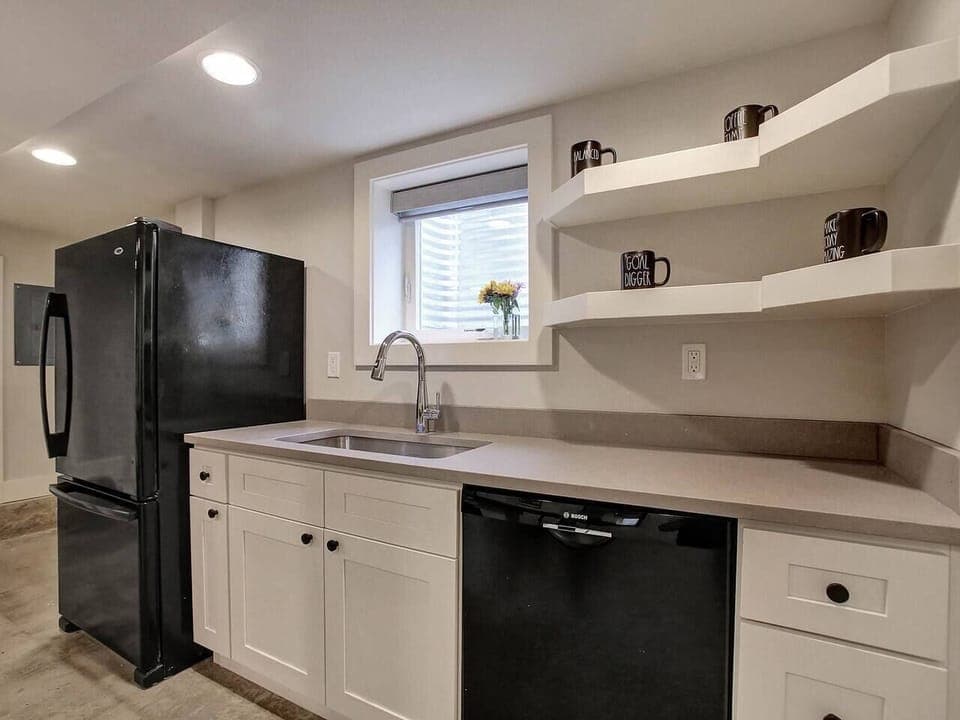 Everything you need for light cooking.