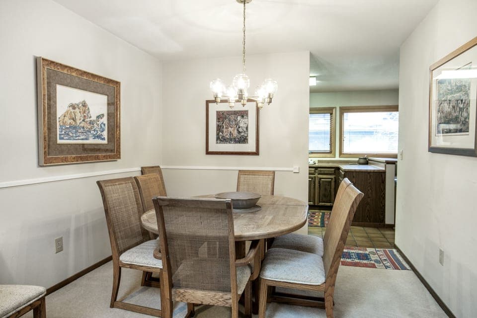 Townhome, 3 Bedrooms | Dining