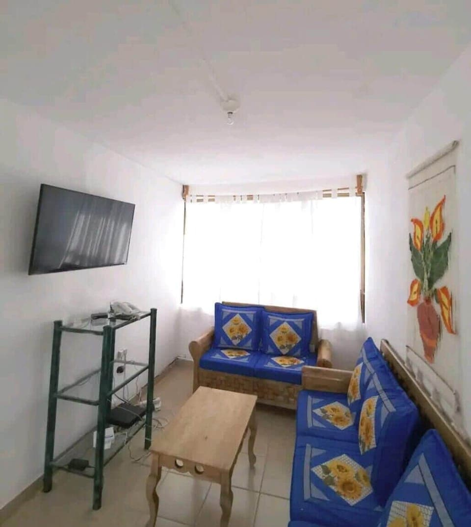 Family Apartment, Mountain View | Living area