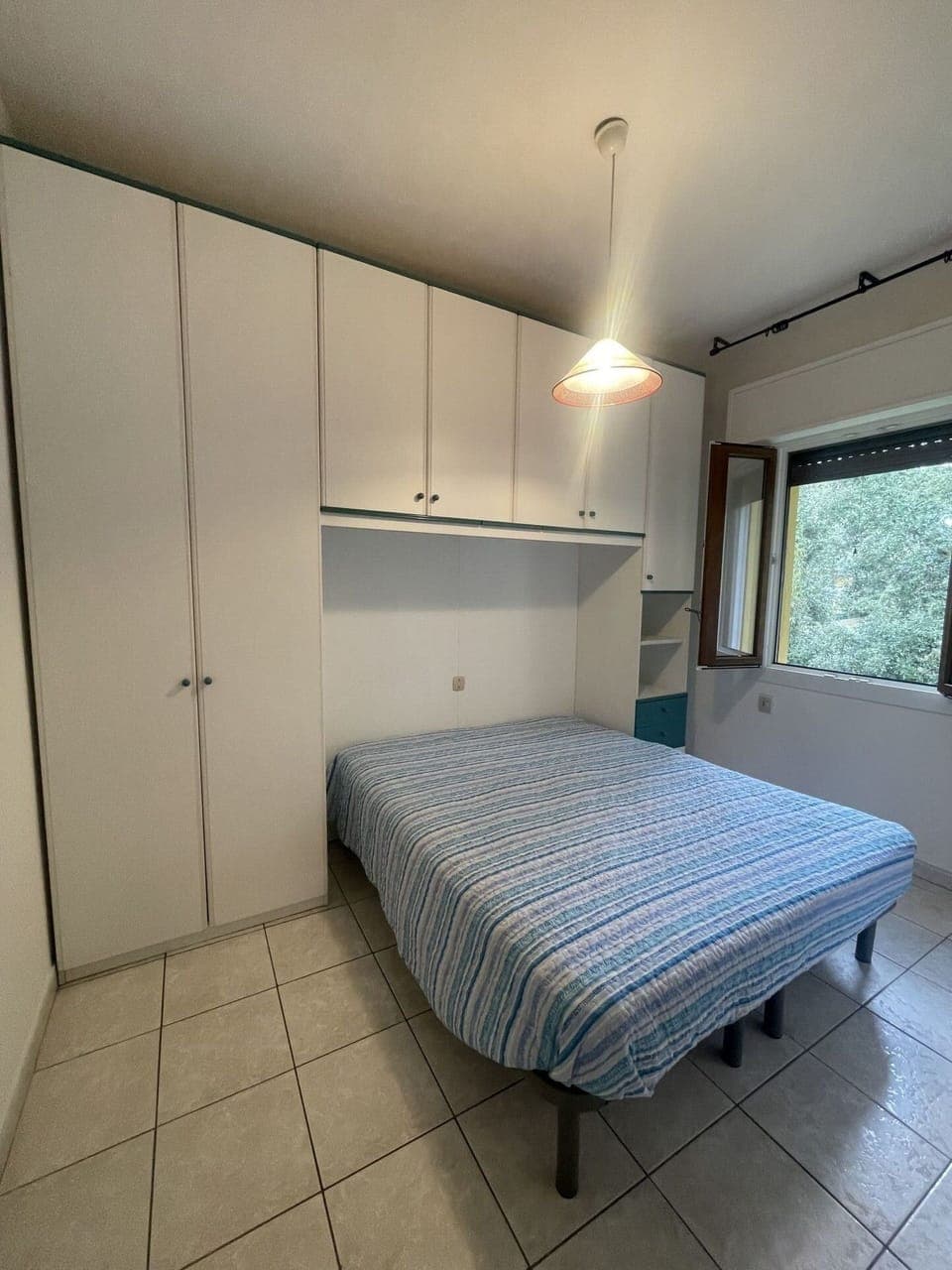 Water, Body Of Water, Coast, Coastal And Oceanic Landforms, Sea, Residential Area, Landscape, Ocean, Headland