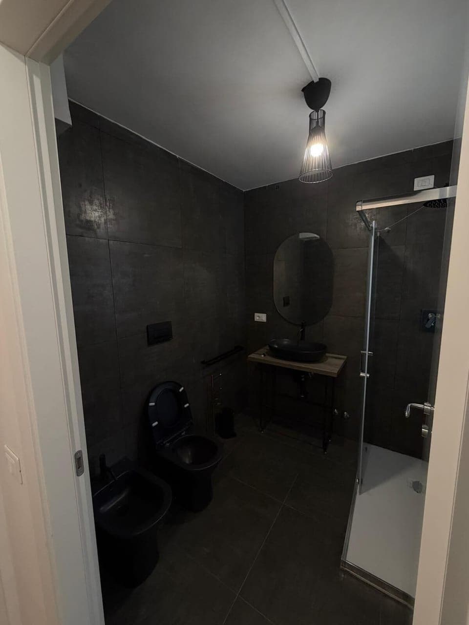 Comfort Double Room | Bathroom | Shower, towels, toilet paper