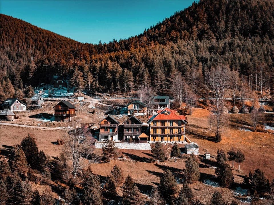 House, 2 Bedrooms, Mountain View | Exterior