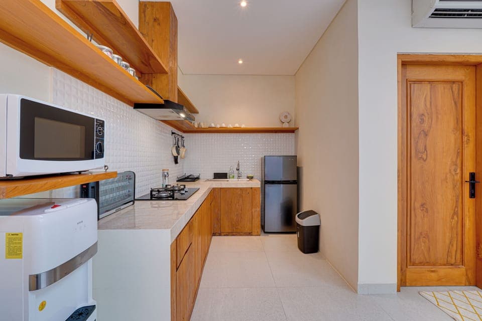 Villa, Pool View | Private kitchen | Electric kettle