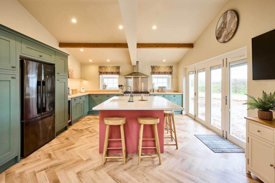 The Coral Cottage, Morley Saint Botolph - Host & Stay