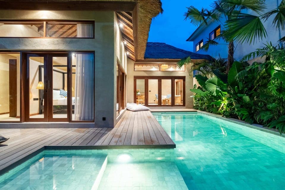 Basic House | Pool | Outdoor pool