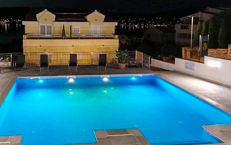 pool