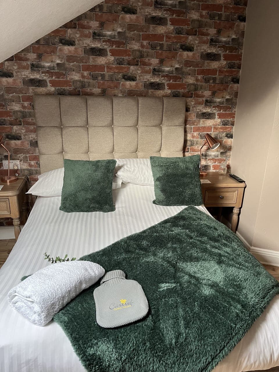 Comfort Double Room, Ensuite | Egyptian cotton sheets, premium bedding, individually decorated