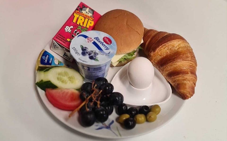 Daily cooked-to-order breakfast for a fee