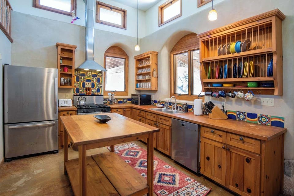 House, Multiple Beds, Patio, Garden View (Sacred River Retreat) | Private kitchen