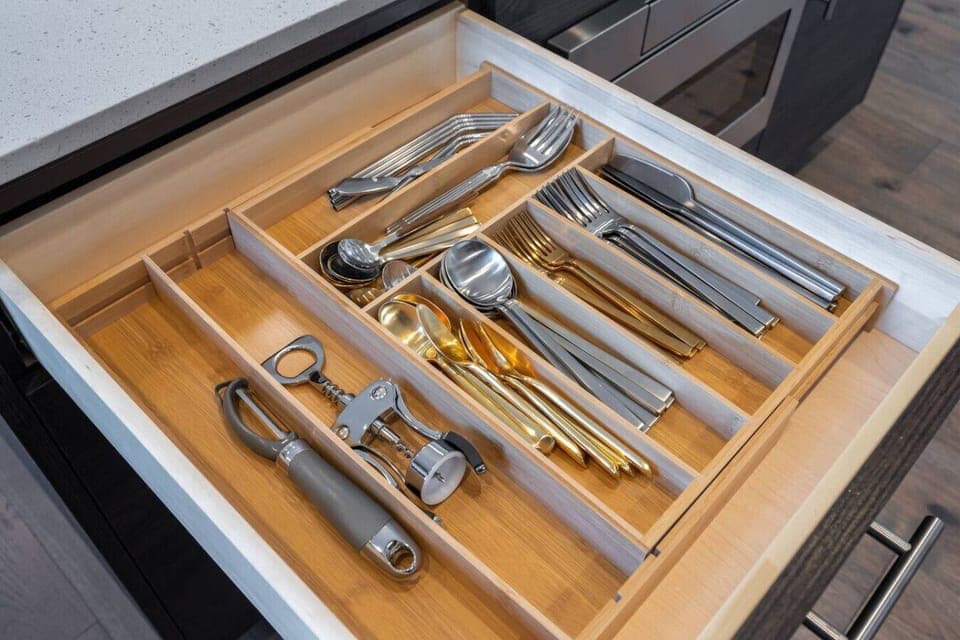 Don`t you hate it when an Airbnb is missing basic dinnerware? That`s certainly not the case here, as we have stocked the kitchen with everything you may need to prepare and enjoy tasty delicacies.