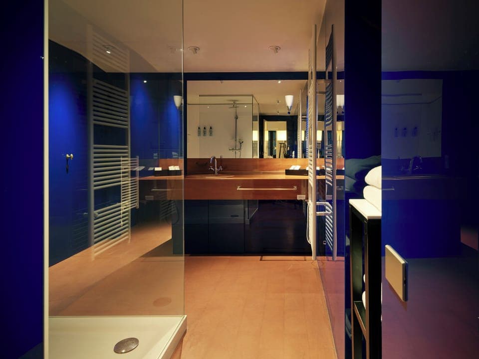 Family Suite, Garden View | Bathroom | Free toiletries, hair dryer, slippers, bidet