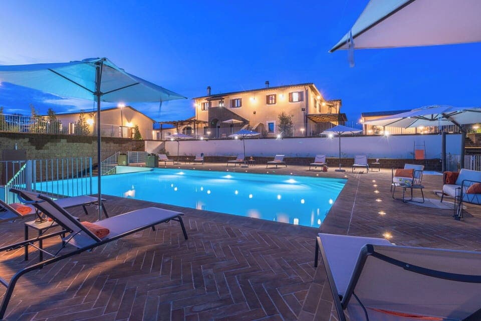 Building Exterior, Outdoor, Pool