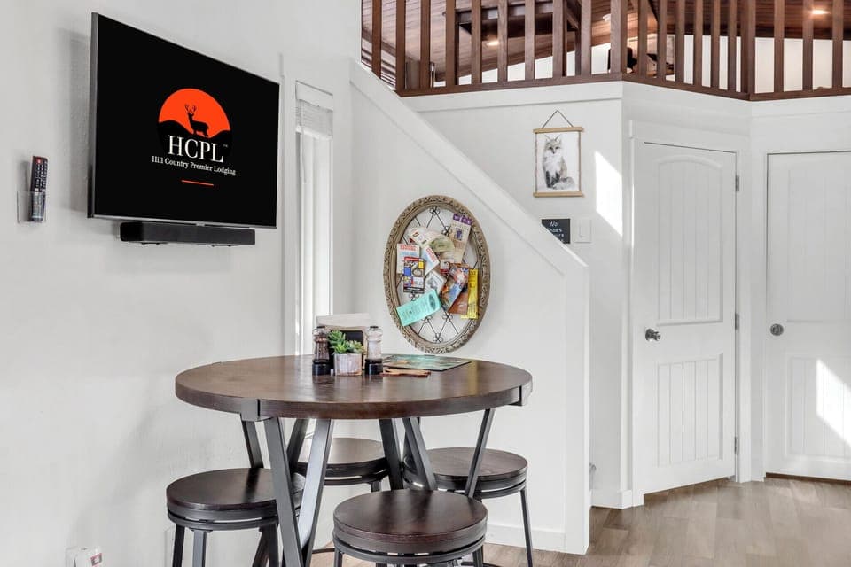 Share a meal with company around the table