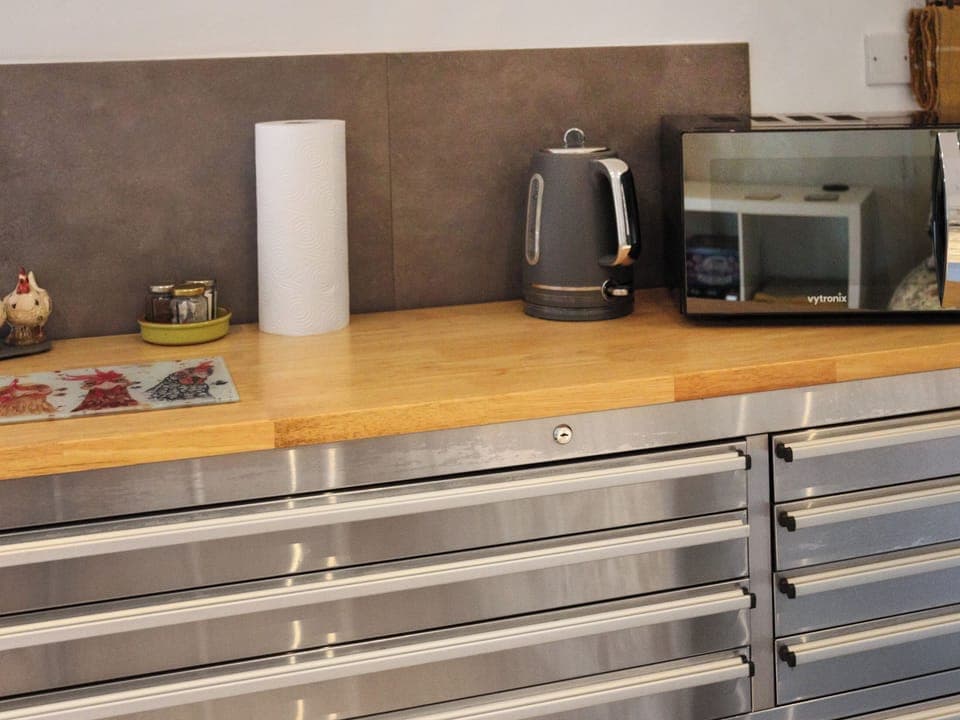 Kitchen area | Maids Cottage - Garn Madoc Holidays, Fishguard