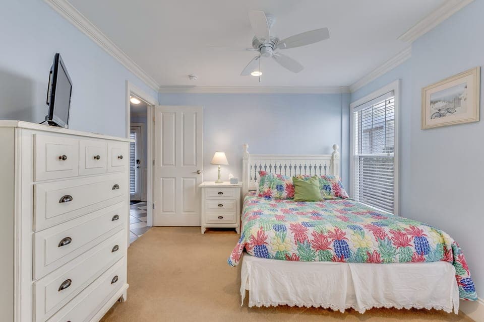 Guest Bedroom 3: Queen - Guest Bedroom 3: Queen, 1st Floor