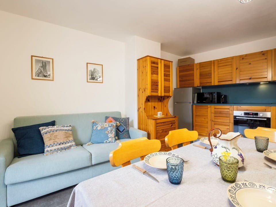 Interior Design, Furniture, Flooring, Wood, Floor, Room, Ceiling, Couch, Apartment, Living Room