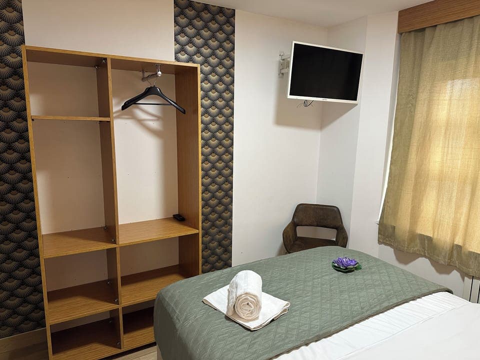 Classic Double Room, City View