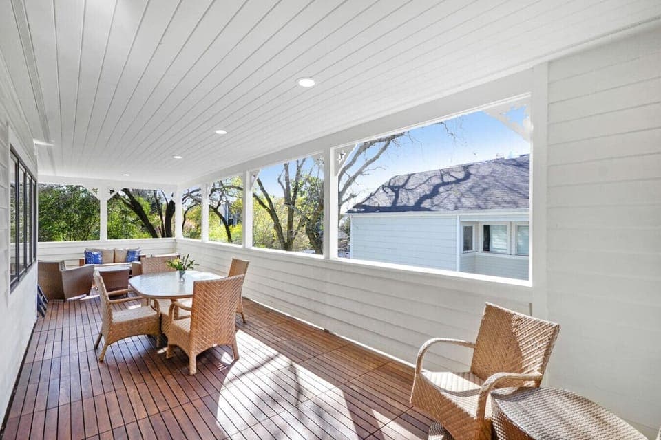 Penthouse Deck