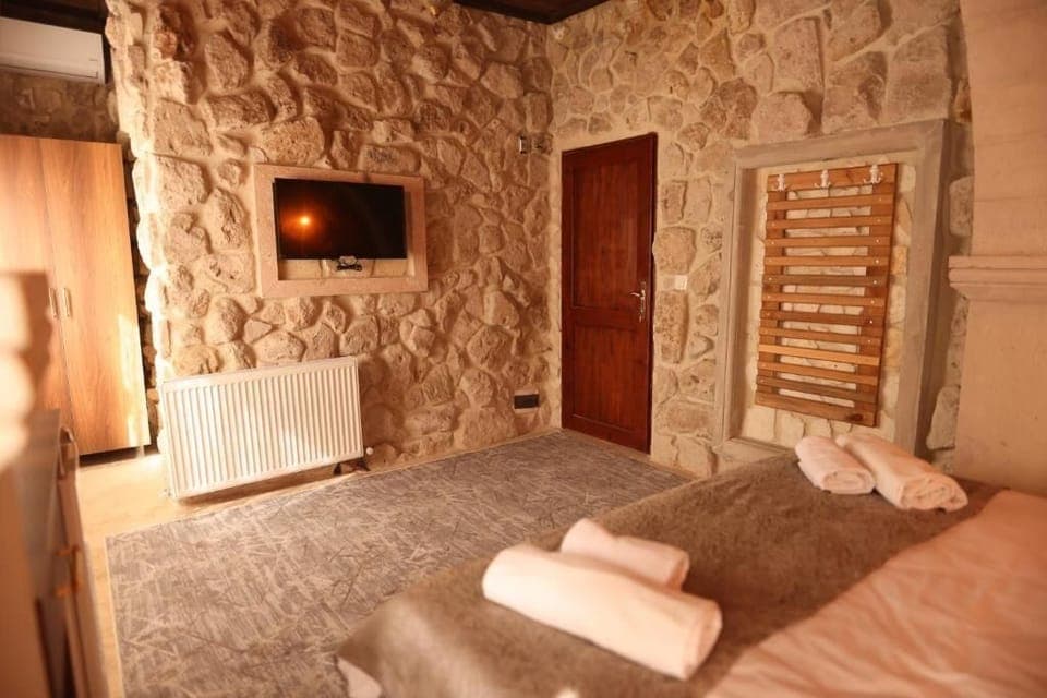 Family Room, Balcony, City View | Soundproofing, iron/ironing board, free WiFi