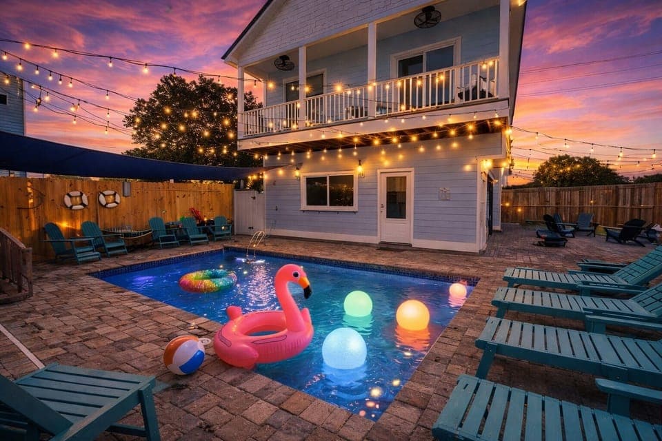 Play at the pool all night