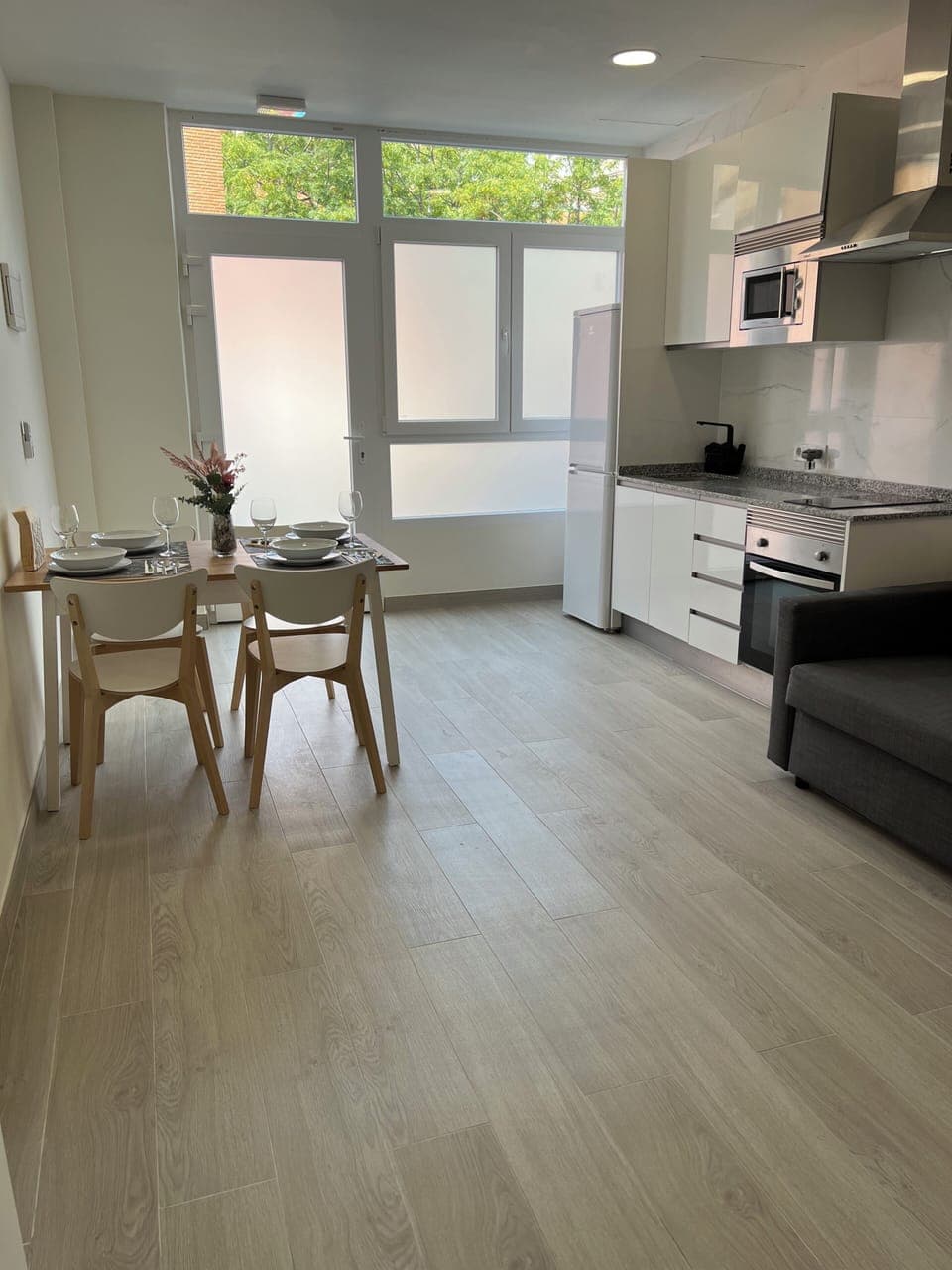 Family Apartment, City View | Private kitchen